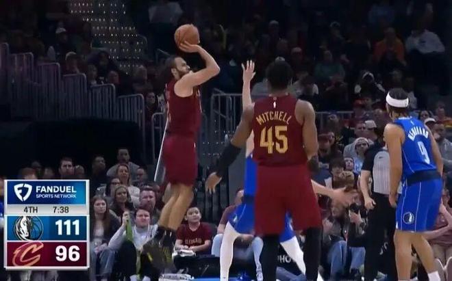 斯特鲁斯复出首秀砍24+8 骑士主场告负哈登低迷难