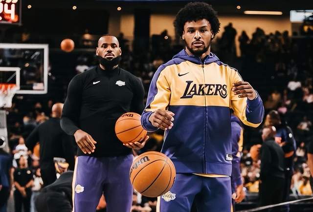 湖人116-99大胜篮网 詹姆斯助攻全队第一 布朗尼父