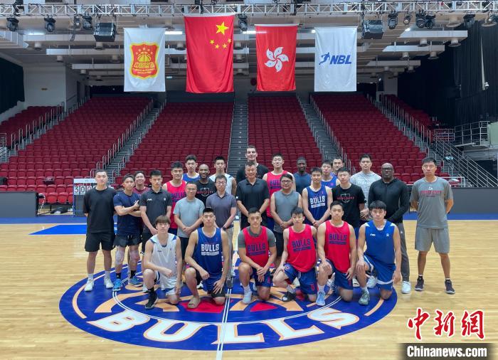 香港金牛队签约第三外援拉希德·苏莱蒙备战NB