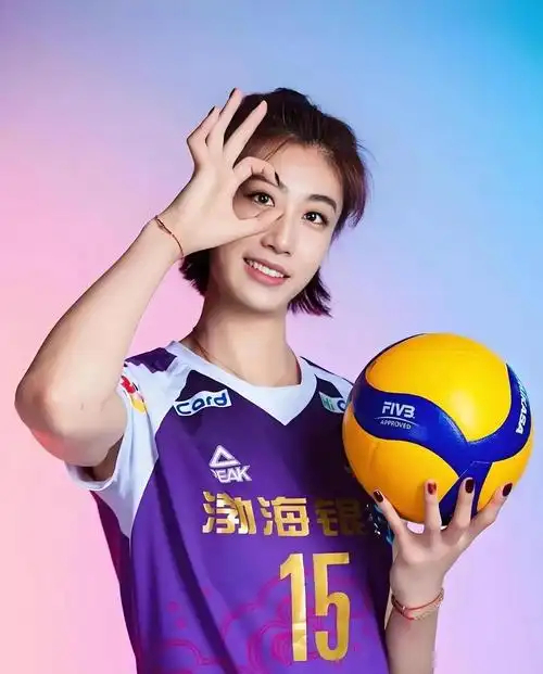 王媛媛首季留洋助加拉塔萨雷夺欧联杯冠军 拦网